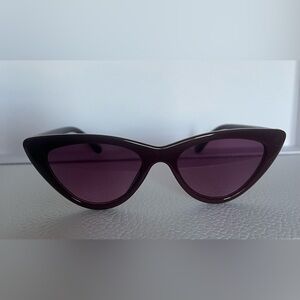 Chic Cat-Eye Sunglasses